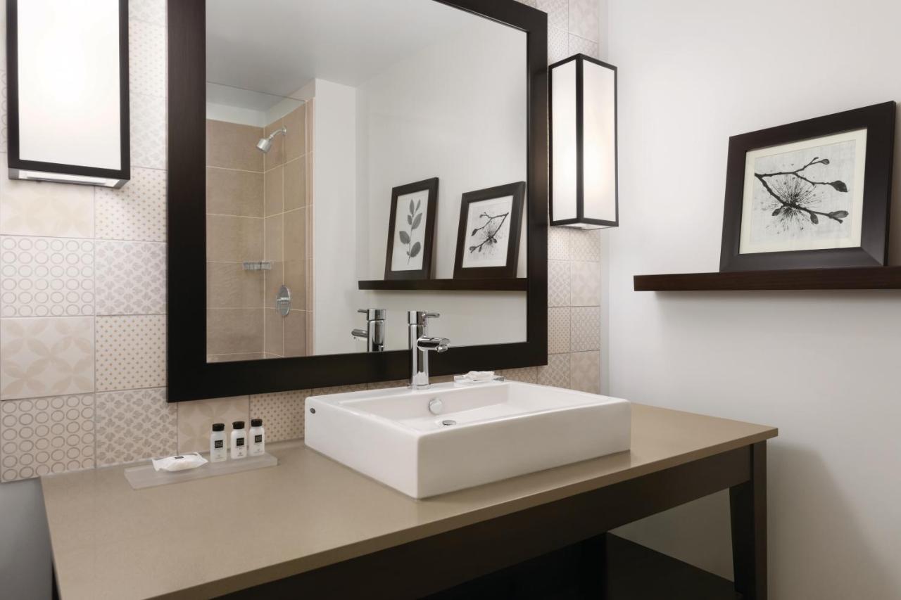 Country Inn & Suites By Radisson, Belleville, On 外观 照片