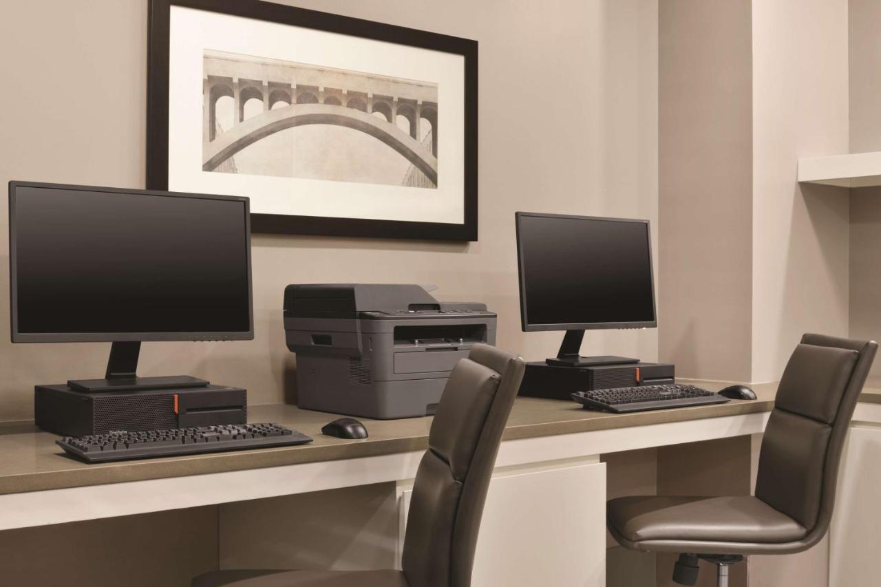 Country Inn & Suites By Radisson, Belleville, On 外观 照片